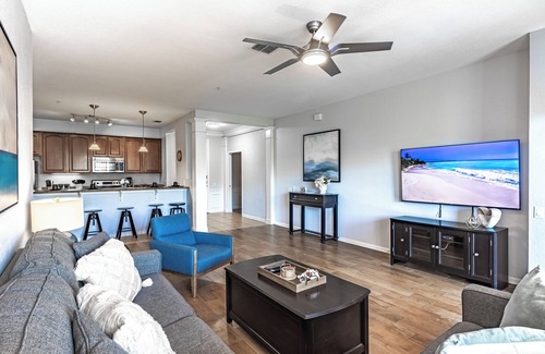 Florida Center Condo | Large Space ★ Heated Pool ★ Close to Universal