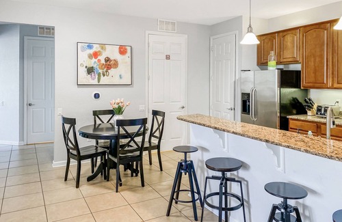 Florida Center Condo | Large Space ★ Heated Pool ★ Close to Universal