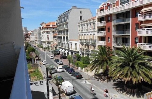 Biarritz Apartment | Large studio 350m from the beach
