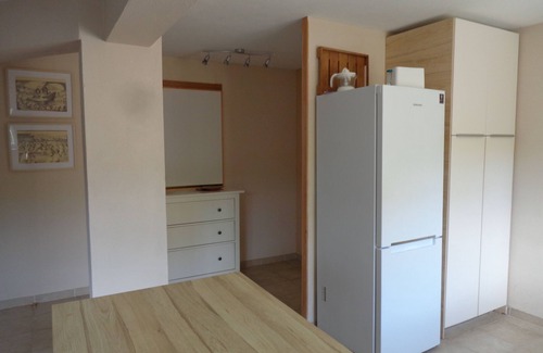 Cascais House | Large studio apartment in a very quiet and green area