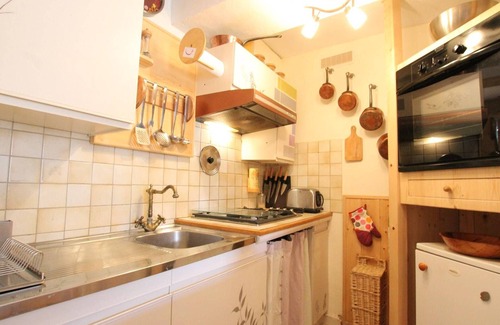 Briancon Apartment | Large studio for 4 with balcony in the heart of Briançon