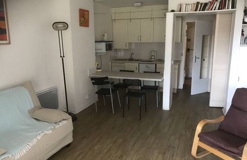 Sausset-les-Pins House | Large studio with terrace and enclosed parking