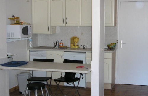 Sausset-les-Pins House | Large studio with terrace and enclosed parking