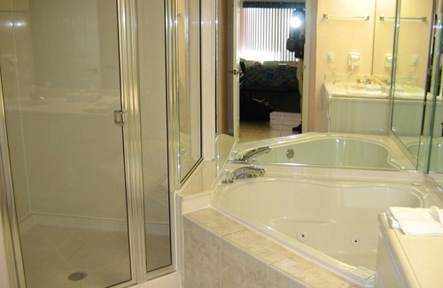 Florida Central Atlantic Coast Resort | Large suite with waterpark in Orlando near Disney, Universal Studio, Sea World