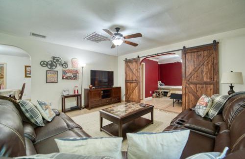 Bearss Plaza House | Large Tampa Home*Sleeps 16*Near Busch Gardens &USF