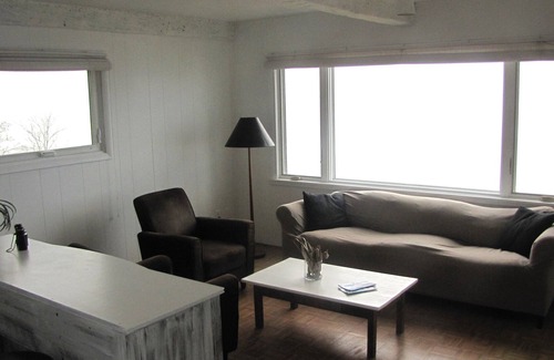 Norton Shores Cottage | Large three bedroom cottage sitting on Lake Michigan bluff in the Muskegon area.