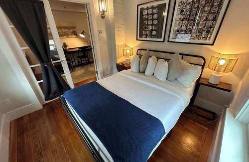 Newport Hotel | Large Three Room Suite 2 Bed/1 Bath/Dog friendly with parking on Historic Pelham St.