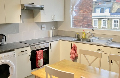 Tachbrook House | Large top floor maisonette 15 min walk from BigBen