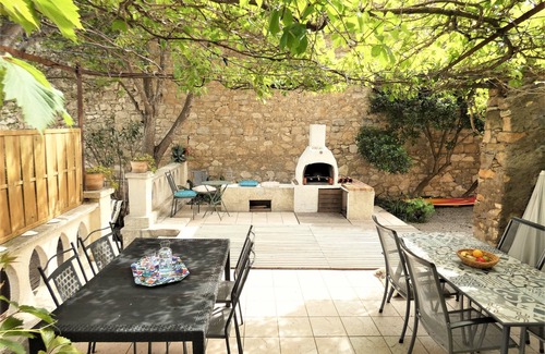 Roquefort-des-Corbieres House | LARGE VILLAGE HOUSE WITH GARDEN AND TERRACE