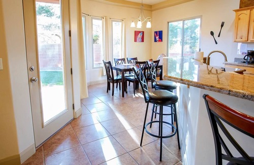 Kanab House | Large Vacation Home near Zion with Pool & Hot Tub!