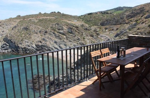 Banyuls-sur-Mer House | Large villa with exceptional Sea views and the feet in the Marine Reserve.