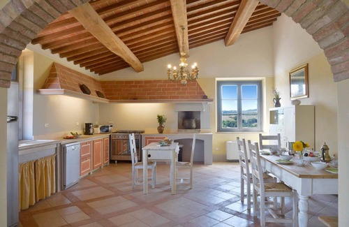 Bibbona Villa | Large villa with heated pool, A/C, Wi-Fi, BBQ, al fresco dining, sleep 16