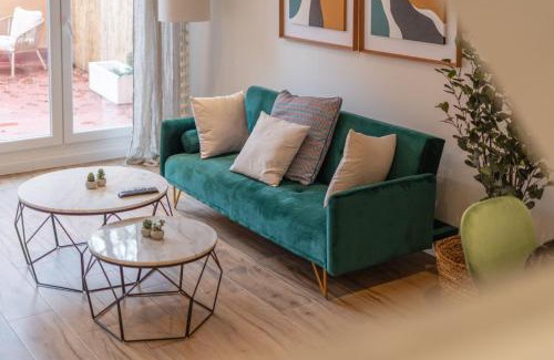 Almenara Apartment | Large with terrace- 2Bd 1,5Bth- Plaza Castilla