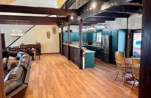 Cuchara Cabin | Largest Cabin Available for Rent in Cucahra! 26+