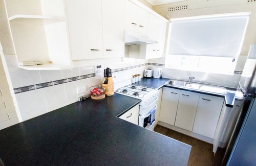 Largs Bay Hotel | Largs Pier Hotel Motel