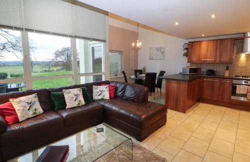 Kirkby Lonsdale House | Lark Meadow