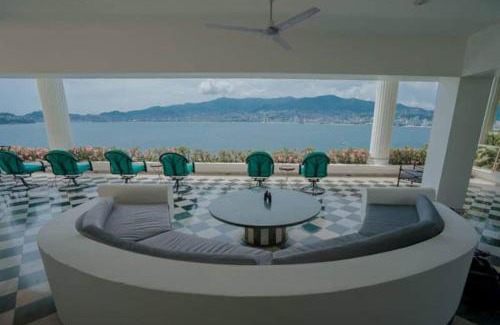 Las Brisas Hotel | Las Brisas Villa Vanetiz
