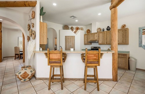 Las Cruces House | Las Cruces Luxury Retreat - Private Pool & Fireplace