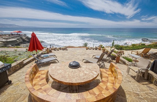 Las Gaviotas House | Las Gaviotas Front Row