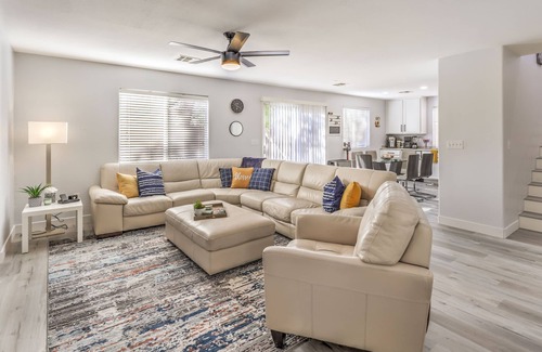 Spring Valley House | Las Vegas Clean 3BR House Near Shopping, Dining, Entertainment in Summerlin