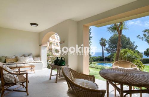 Sant Feliu de Guixols Apartment | Las Velas I Planta baja en S'Agaró con vista mar y agradable terraza con acceso directo a la piscina