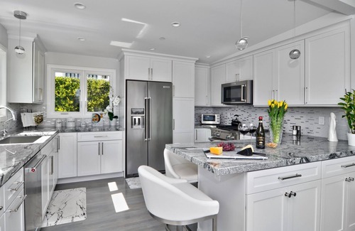Laguna Beach House | Last Min Avail Mid-June - Mid-July! Message us for best rate 1 min walk to beach