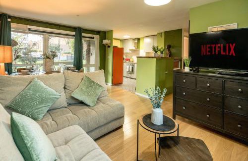 Chaucer Apartment | Last Min Sale Today 30 Percent Off! Stylish Cosy home in London Bridge w Parking&Netflix-GeniusOffer-MobileOffer!