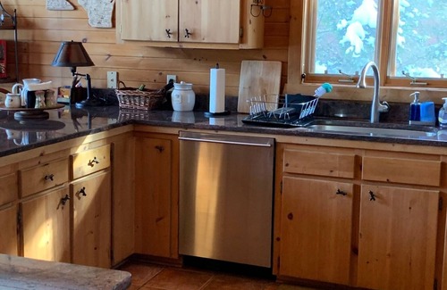 Stone Lake Cabin | Last-minute Discount for Stone Lake Cranberry Festival October 4!