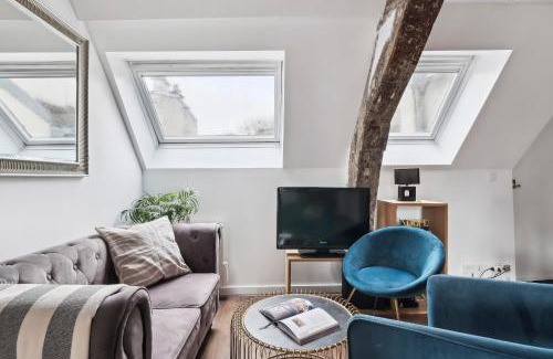 Quartier de la Monnaie Apartment | Latin Quarter & St-Andre des Arts - 3BR - Paris Vacation Rentals