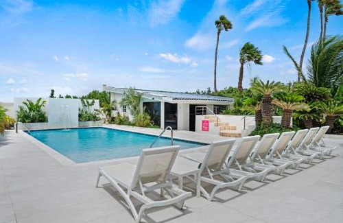 Malmok Villa | Latitude12 Beach Villa