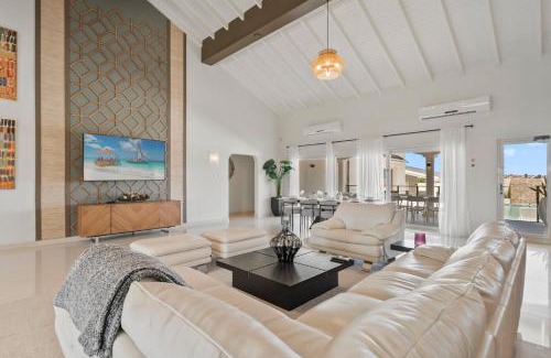Malmok Villa | Latitude12 Beach Villa