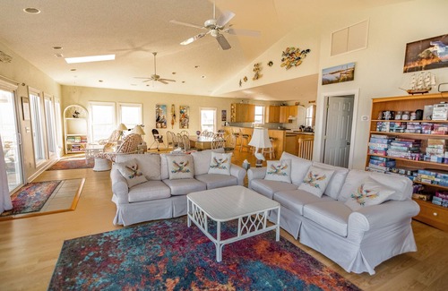 Surf City House | Laughing Pelican - Direct oceanfront. Amazing views! Huge decks, hot tub!