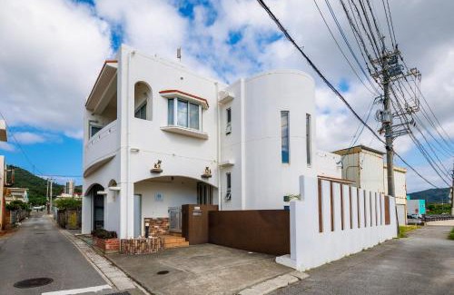 Kin Villa | Laulea YAKA