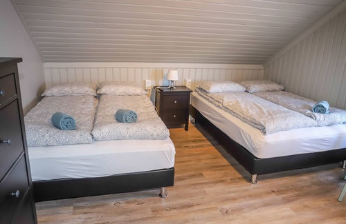 Vestmannaeyjar House | Lava Guesthouse