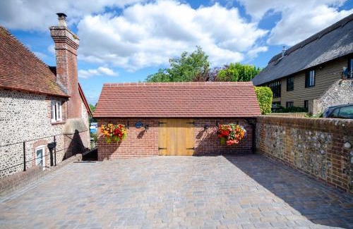 Burpham House | Lavender Lodge