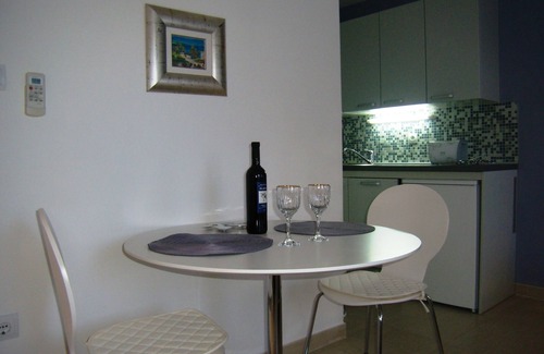 Split Apartment | Lavender - Studio Apartment In the Most Popular Part of Town
