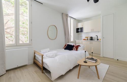 Epinettes Apartment | Lavie Maison Apartment Near Montmartre