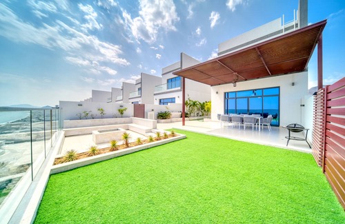 Sharm Villa | Lavish 4BR Villa w/2 Asst Rms, Al Dana Island, Fujairah by Deluxe Holiday Homes