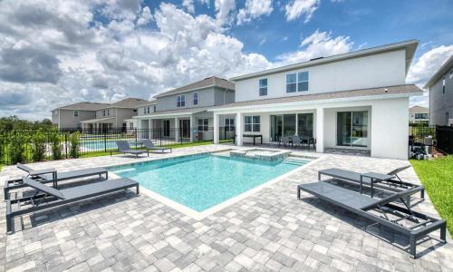 Bay Lake House | Lavish 8 Bdrm Villa With Themed Bedrooms at Encore