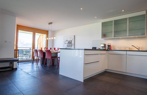Veysonnaz Apartment | Lavish apartment with wellness