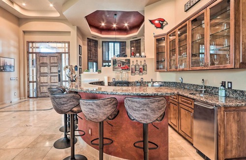 Cactus Acres House | Lavish Estate w/Sports Court & Home Theater!