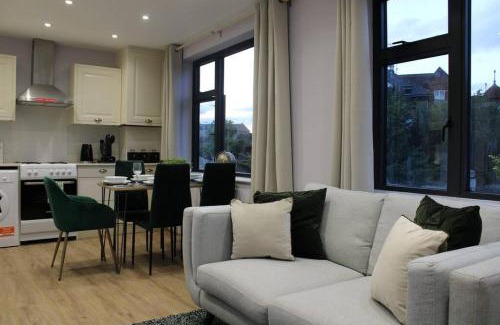 Dudden Hill Apartment | Lavish London Stay Near Wembley Stadium
