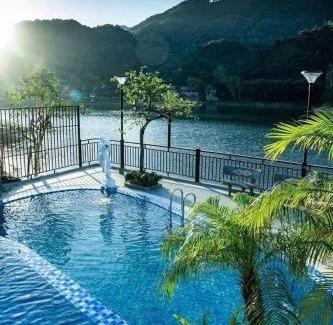 Soc Son Villa | Lavita villa Resort