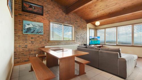 Hotham Heights Apartment | Lawlers 34