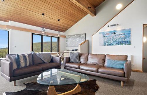 Hotham Heights Apartment | Lawlers 8 Beautiful Spacious Ski Chalet
