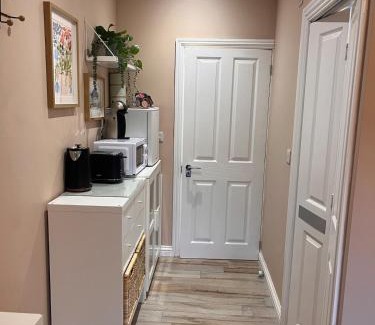Tiddington Apartment | Lawson Lodge
