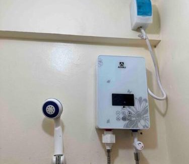 Taguig Apartment | Lawton Residences Studio Room 2I - 4 pax