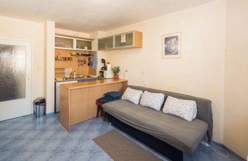 Burgas Apartment | LAZUR - 15min to the Beach - nice flat with 2 separate rooms