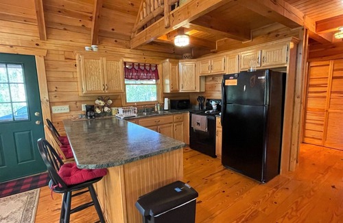 Murphy Cabin | Lazy Bear Lodge - minutes to John C Campbell Folk School
