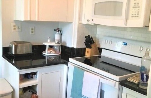 Rapid City House | Lazy Dayz Cottage by Torch Lake - Kid Friendly